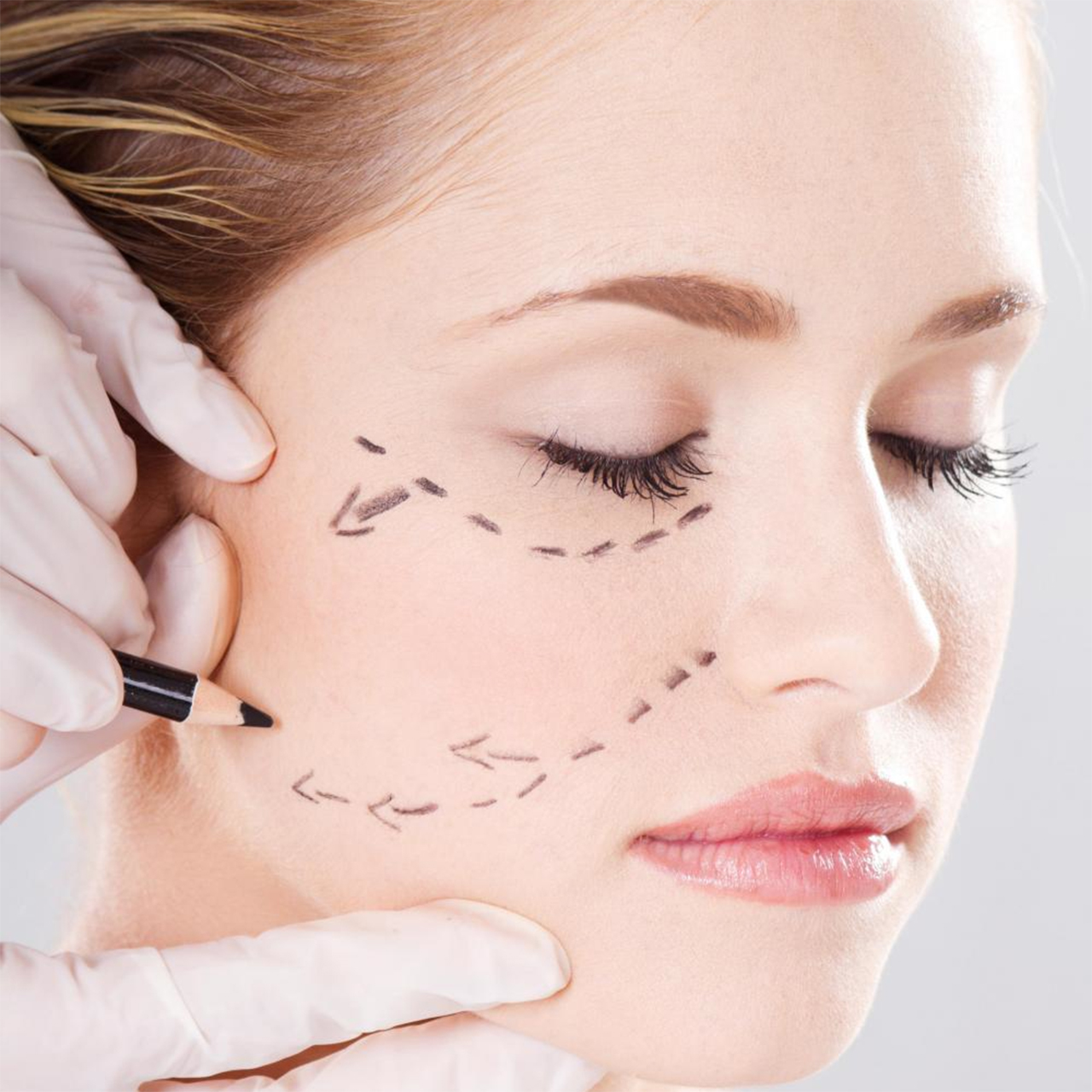 Cirurgias plásticas mais procuradas por mulheres de 30 a 45 anos