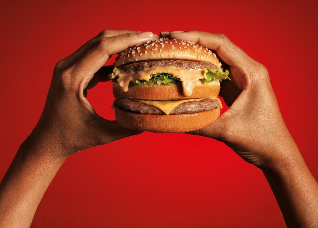 Bob's celebra 50 anos do Big Bob e reforça legado de um dos sanduíches mais icônicos do país